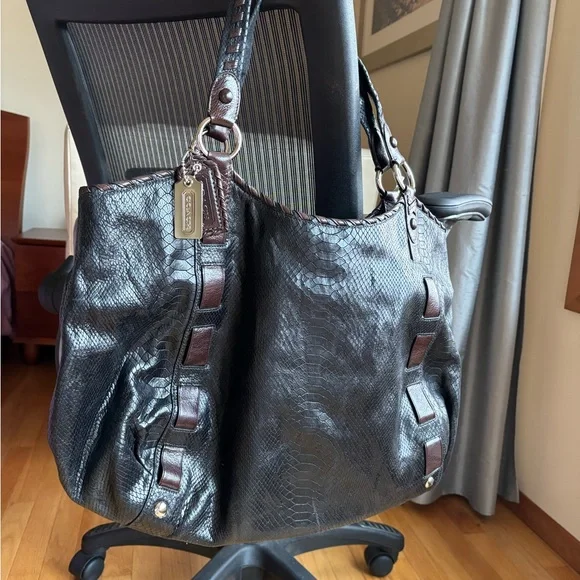 NWOT COACH DYLAN EMBOSSED PYTHON LEATHER TOTE BAG Limited Edition
